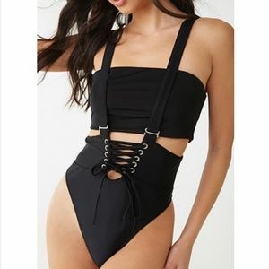 Bikini bottoms with straps,